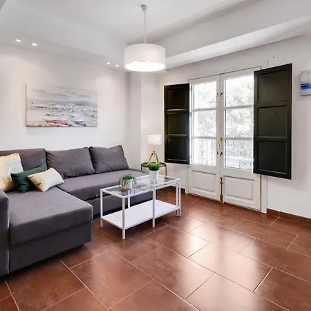 Casita En Pedregalejo Con Terraza Malaga